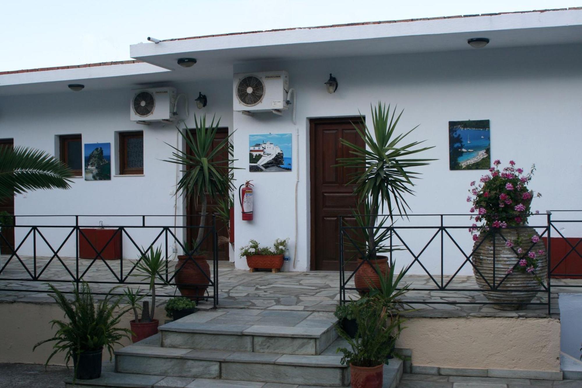 Albatros Hotel Skopelos Eksteriør billede